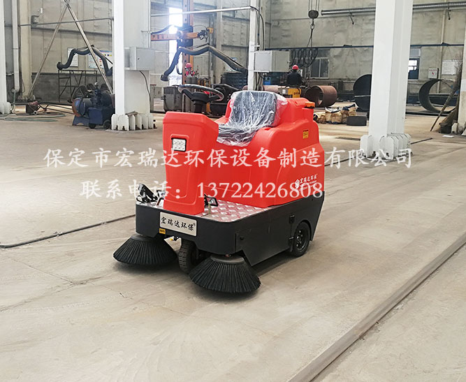 甘肅隴南市工廠使用保定宏瑞達工廠掃地車案例