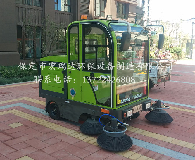 天津西青小區使用保定宏瑞達電動掃地車案例
