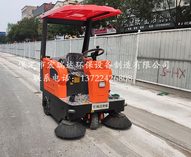 天津建筑工地使用保定宏瑞達駕駛式掃地車案例