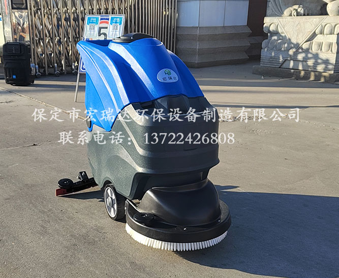 天津自行車廠使用保定宏瑞達手推式洗地機案例